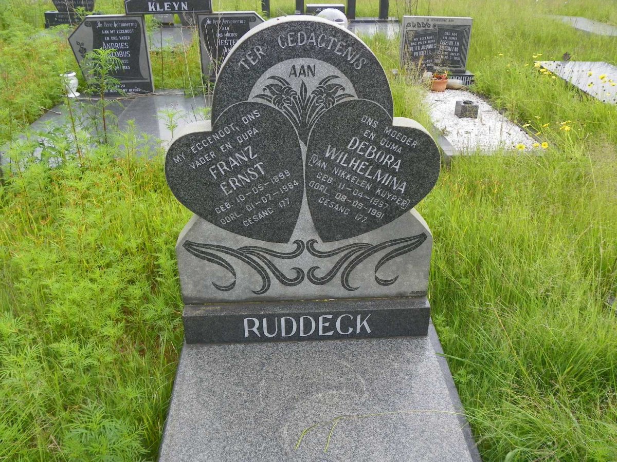 RUDDECK Franz Ernst 1899-1984 &amp; Debora Wilhelmina VAN NIKKELEN KUYPER 1897-1991