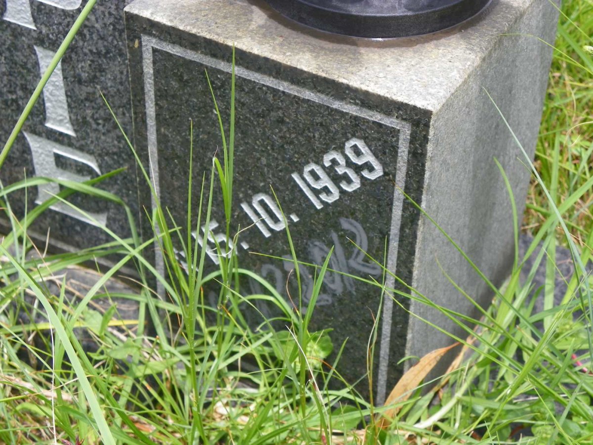TALJAARD J.H. 1936-1996 &amp; W. 1939-2012