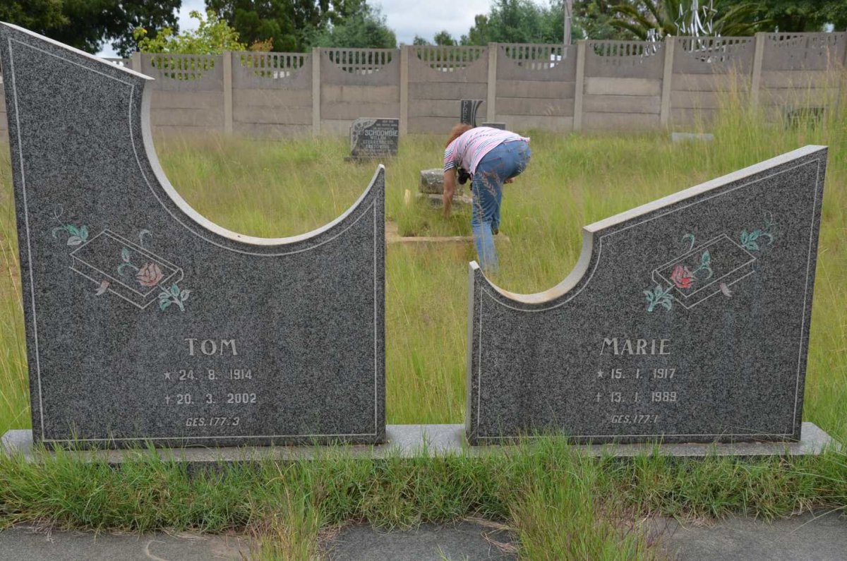 TERBLANCHE Tom 1914-2002 &amp; Marie 1917-1989