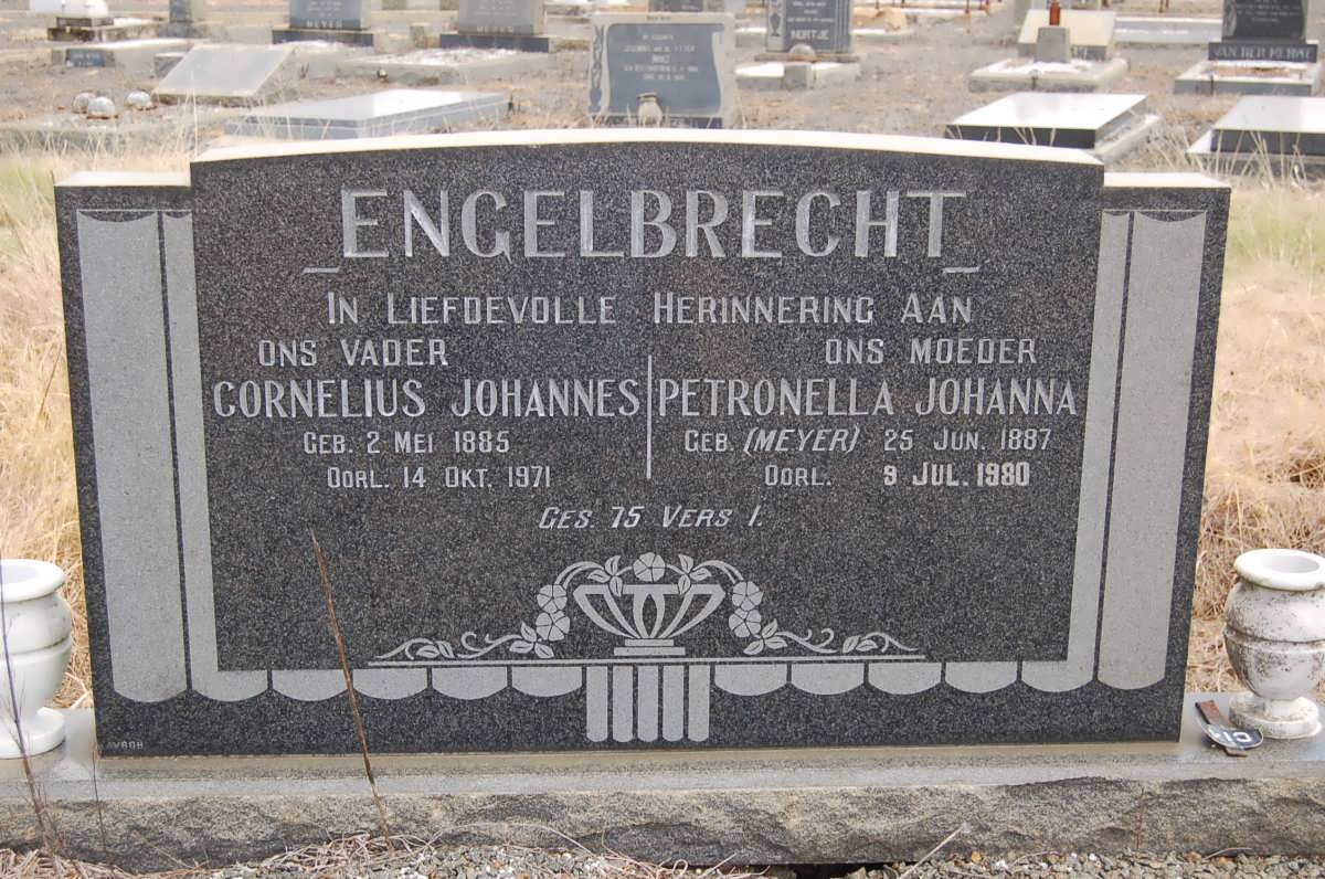 ENGELBRECHT Cornelius Johannes 1885-1971 &amp; Petronella Johanna MEYER 1887-1980