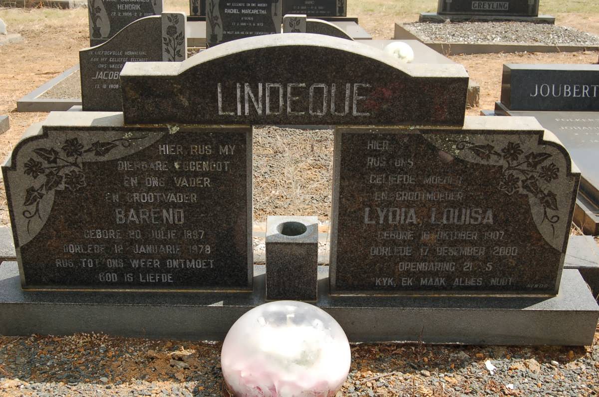 LINDEQUE Barend 1897-1978 &amp; Lydia Louisa 1907-2000