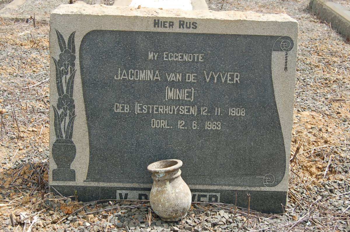 VYVER Jacomina, van der nee ESTERHUYSEN 1908-1963