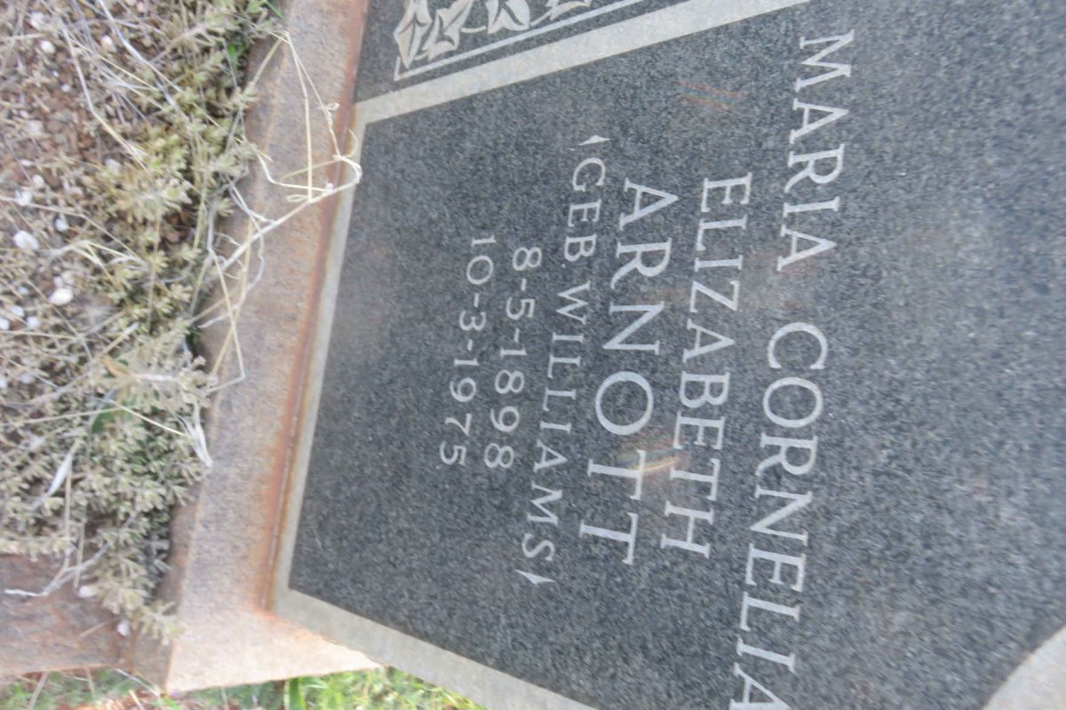 ARNOTT John Henry Visser 1881-1961 &amp; Maria Cornelia Elizabeth WILLIAMS 1898-1975