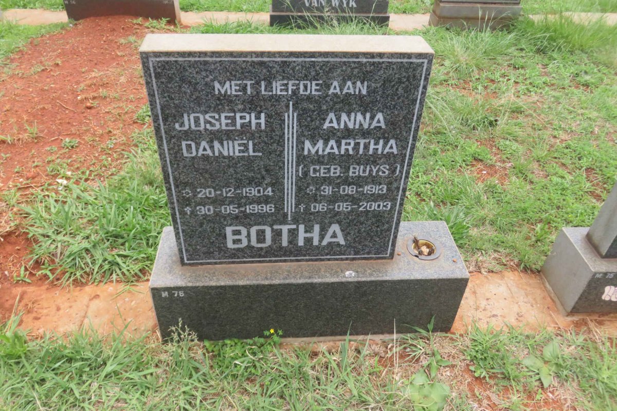 BOTHA Joseph Daniel 1904-1996 &amp;  Anna Martha  BUYS 1913-2003