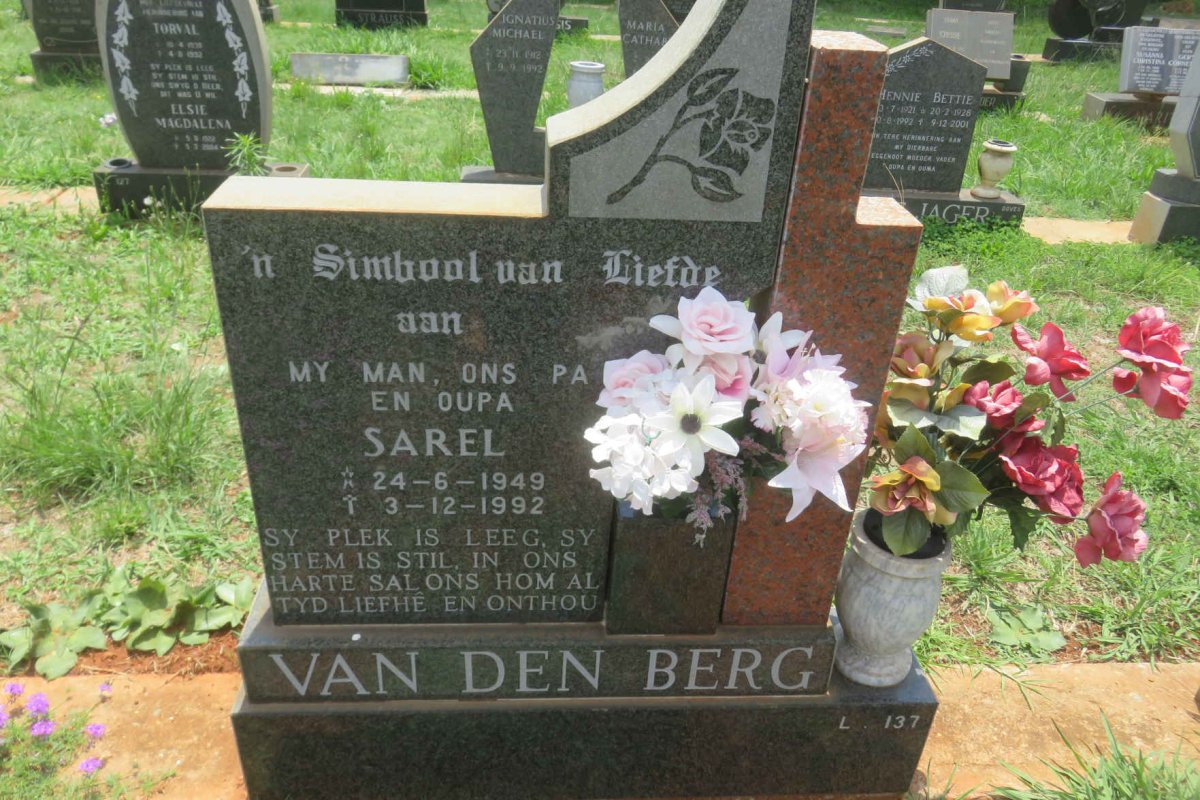 BERG Sarel, van den 1949-1992