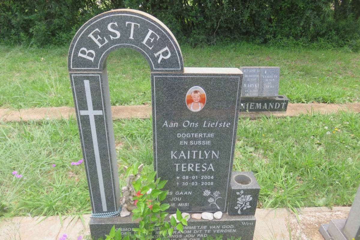 BESTER Kaitlyn Teresa 2004-2008