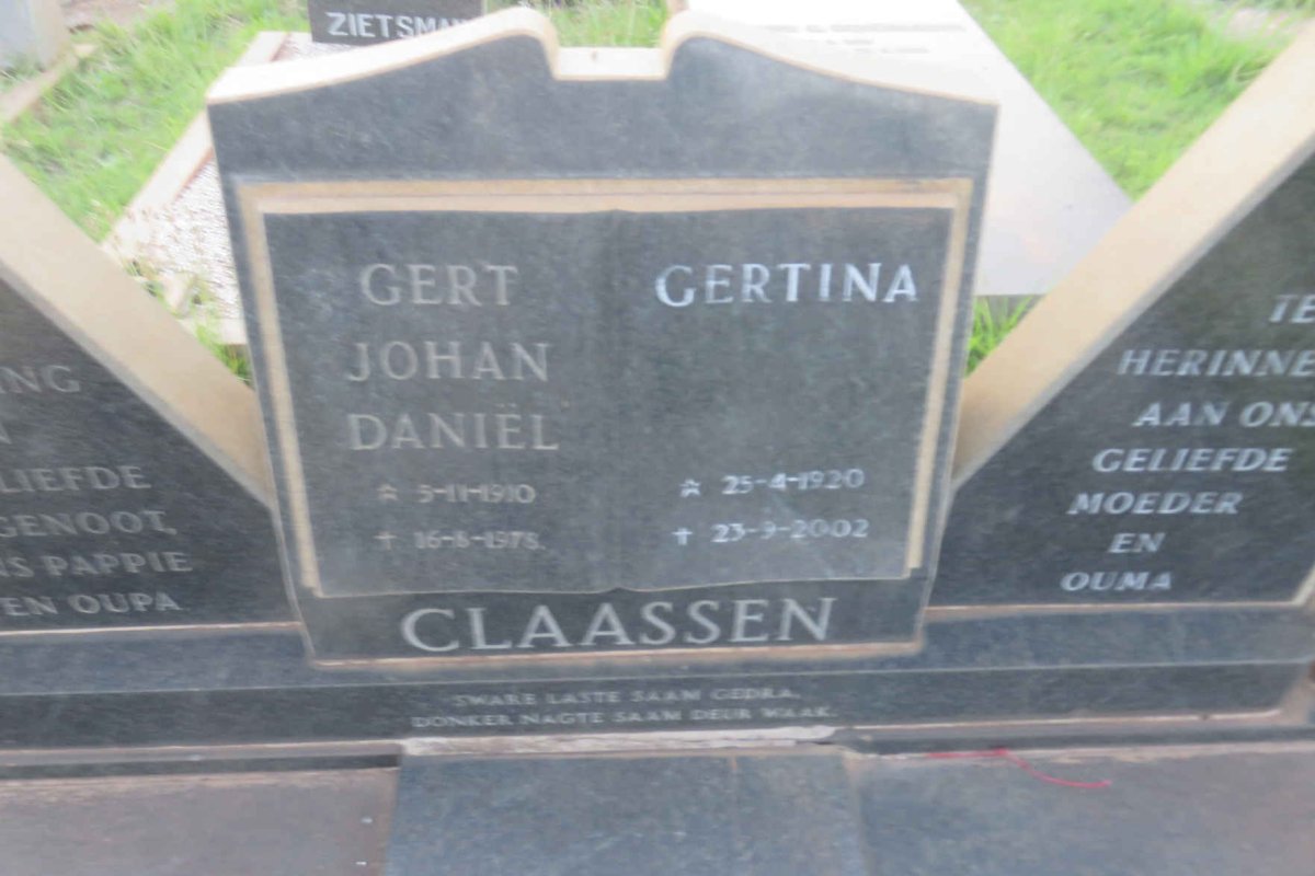 CLAASSEN Gert Johan Daniel 1910-197? &amp; Gertina 1920-2002