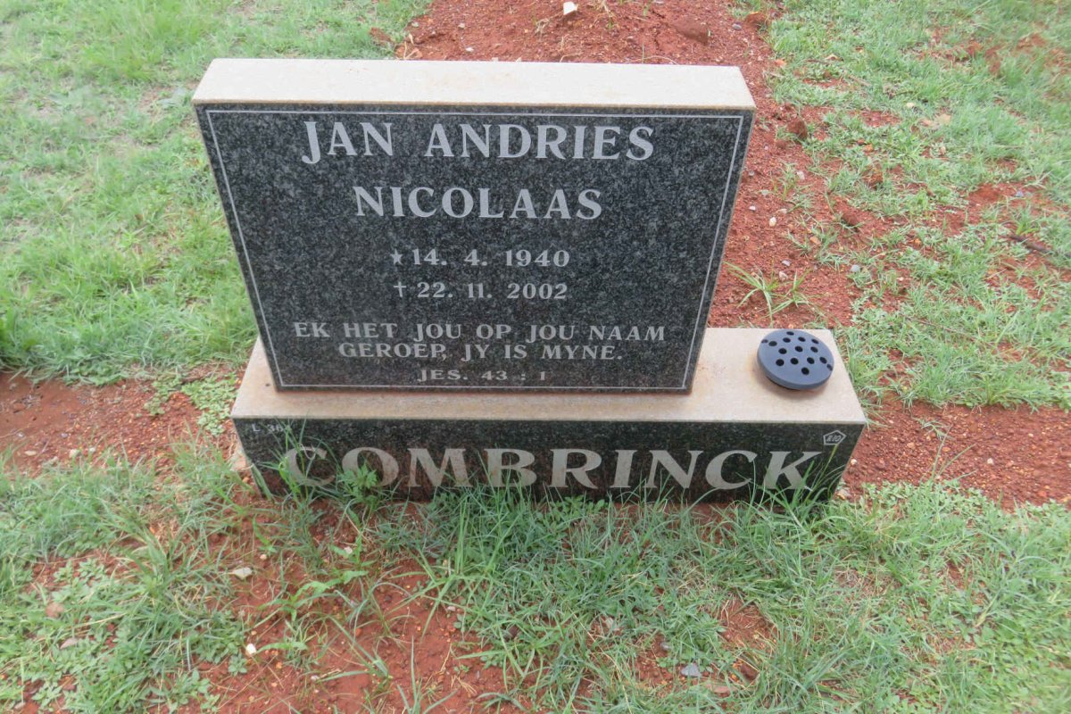 COMBRINCK Jan Andries Nicolaas 1940-2002