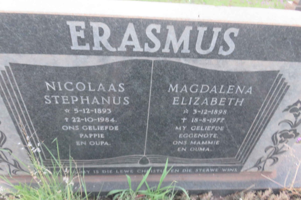 ERASMUS Nicolaas Stephanus 1893-1984 &amp; Magdalena Elizabeth 1898-1977