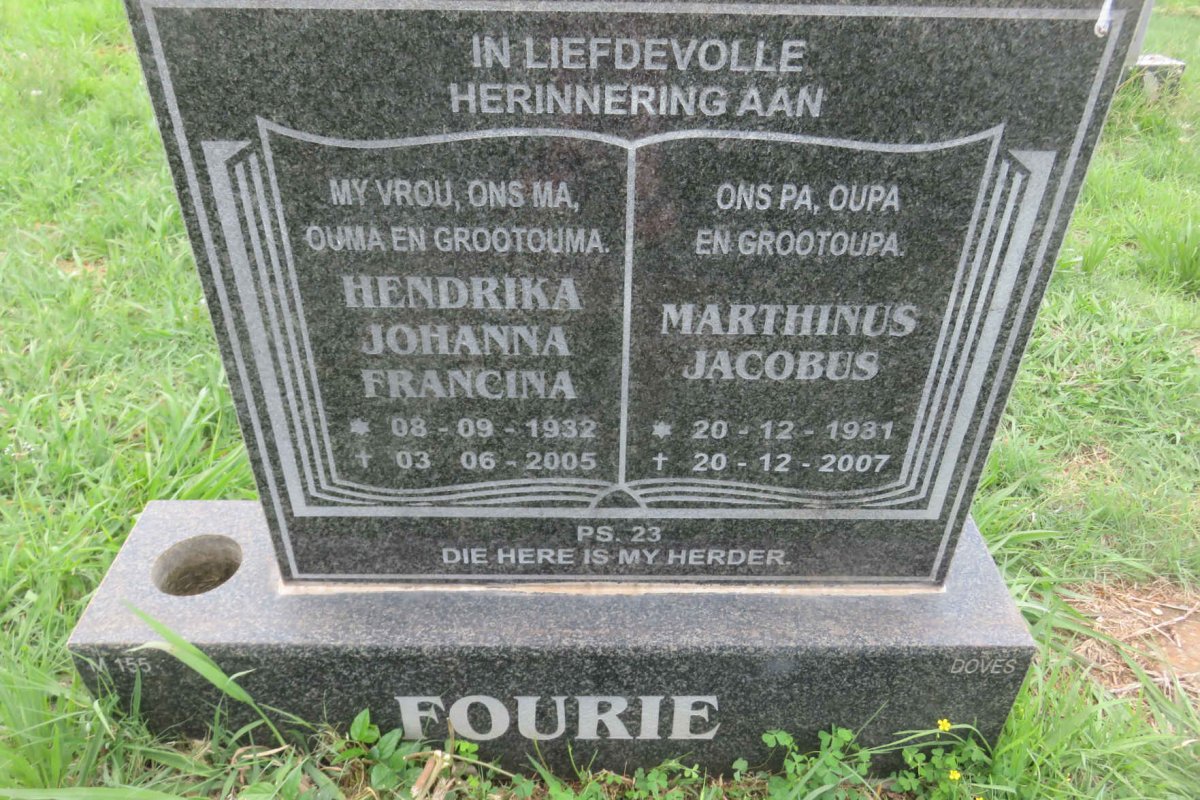 FOURIE Marthinus Jacobus 1931-2007 &amp; Hendrika Johanna Francina 1932-2005