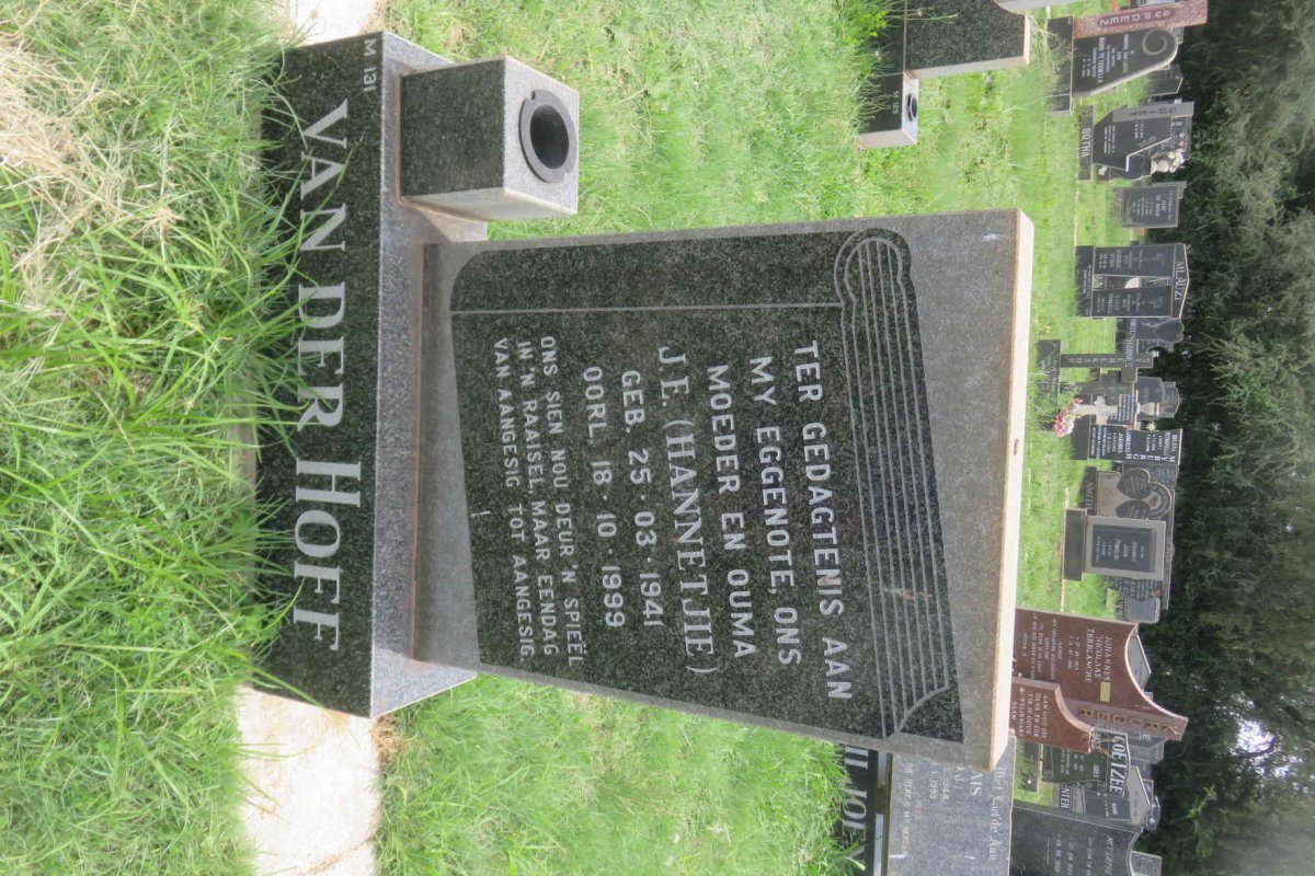 HOFF J.E., van der 1941-1999