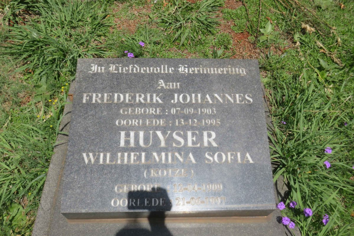 HUYSER Frederik Johannes 1903-1995 &amp; Wilhelmina Sofia KOTZE 1909-1997