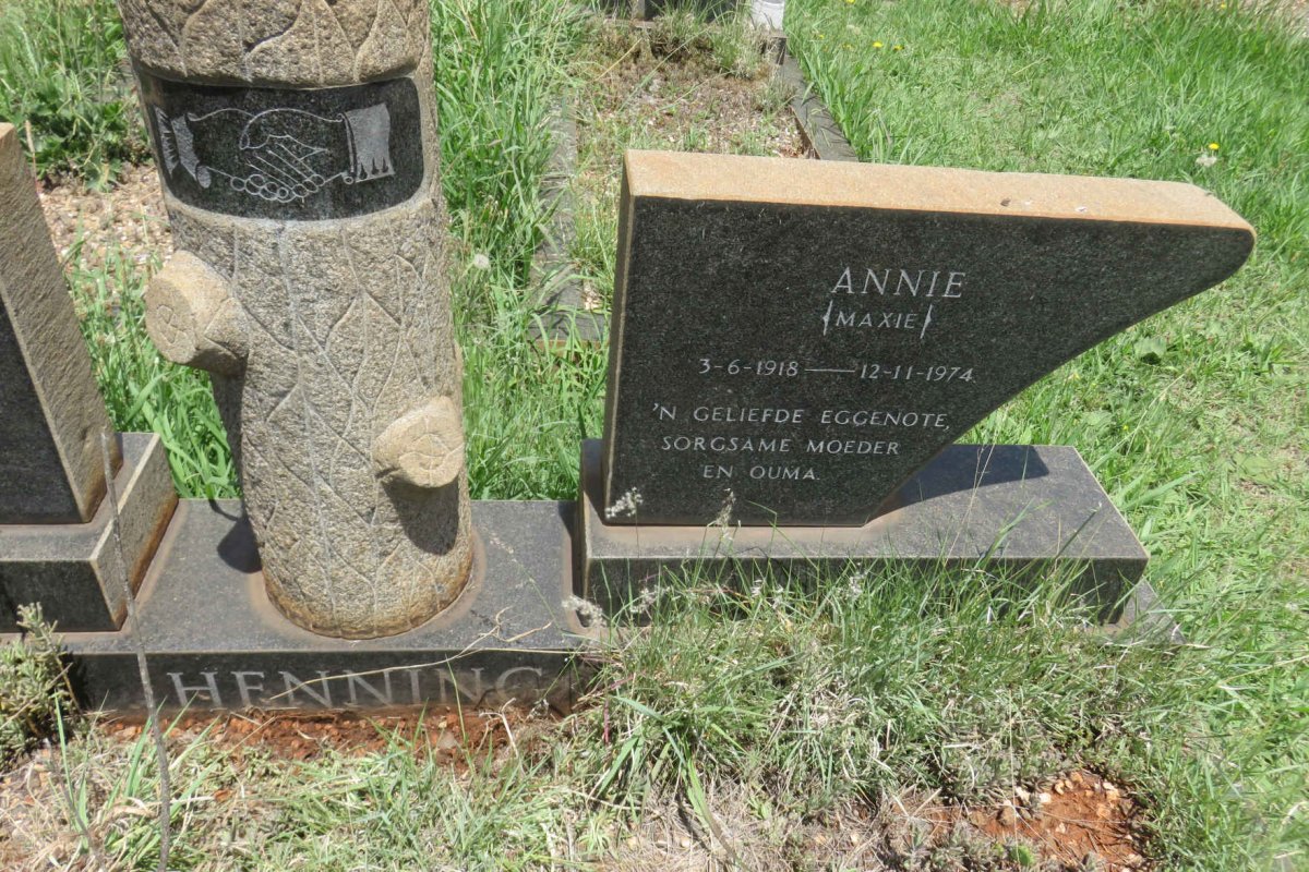 HENNING Annie 1918-1974