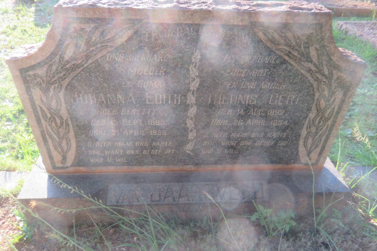 JAARSVELD Theunis Gert, van 1892-1954 & Johanna Edith BENETT 1895-1959
