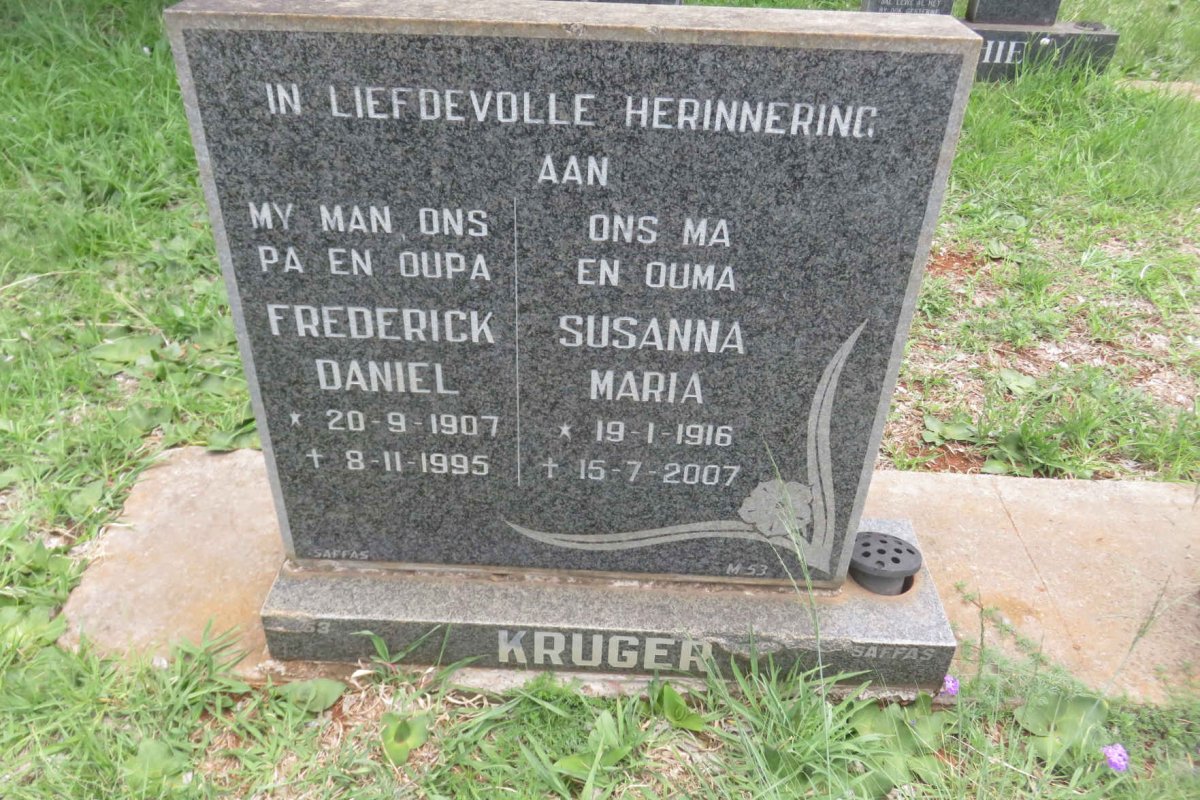 KRUGER Frederick Daniel 1907-1995 &amp; Susanna Maria 1916-2007
