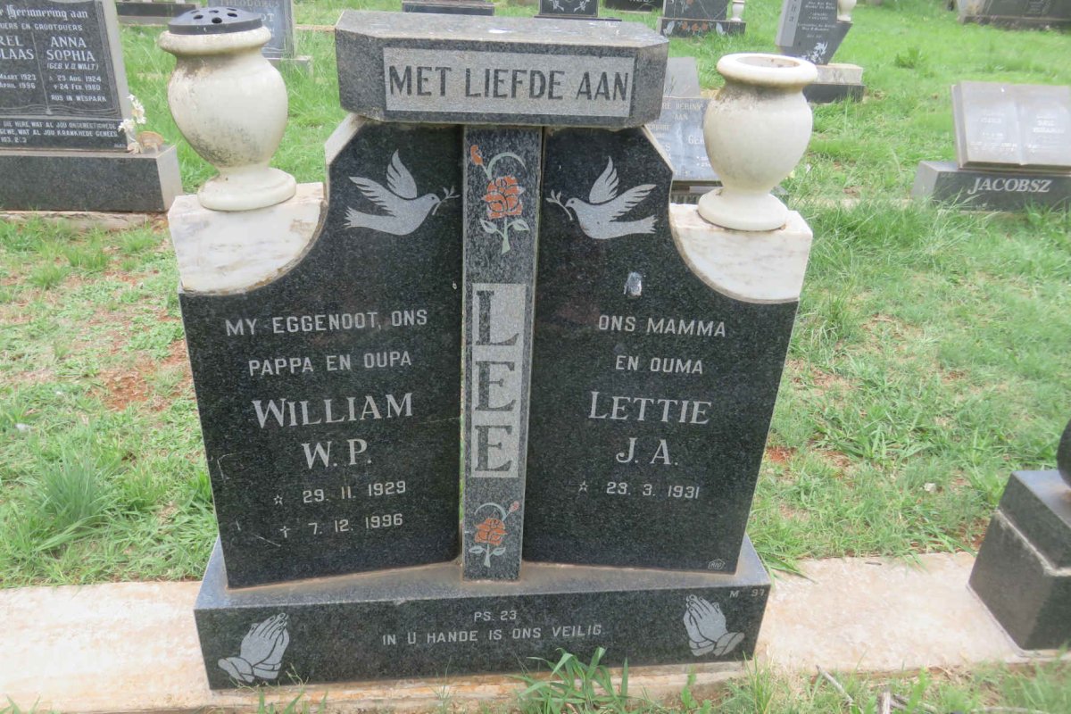 LEE W.P. 1929-1996 &amp;  J.A. 1931-