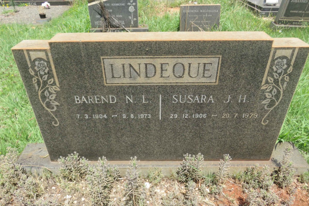 LINDEQUE Barend N.L. 1904-1973 &amp; Susara J.H. 1906-1979