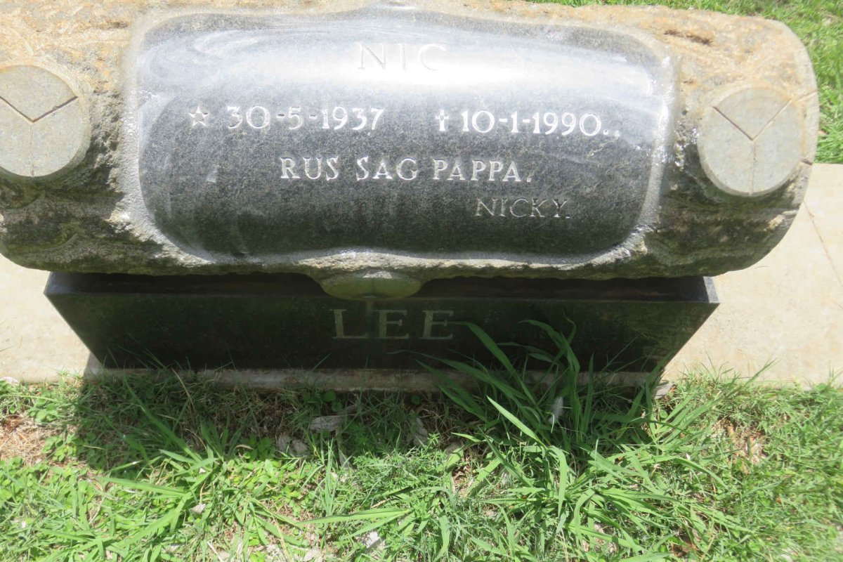 LEE Nic 1937-1990