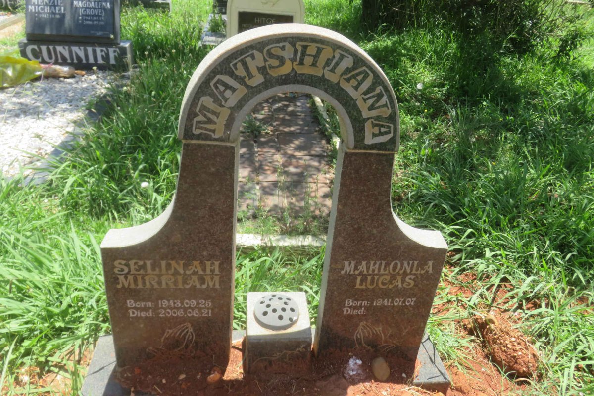 MATSHIANA Mahlonla Lucas 1941- &amp; Selinah Mirriam 1943-2006