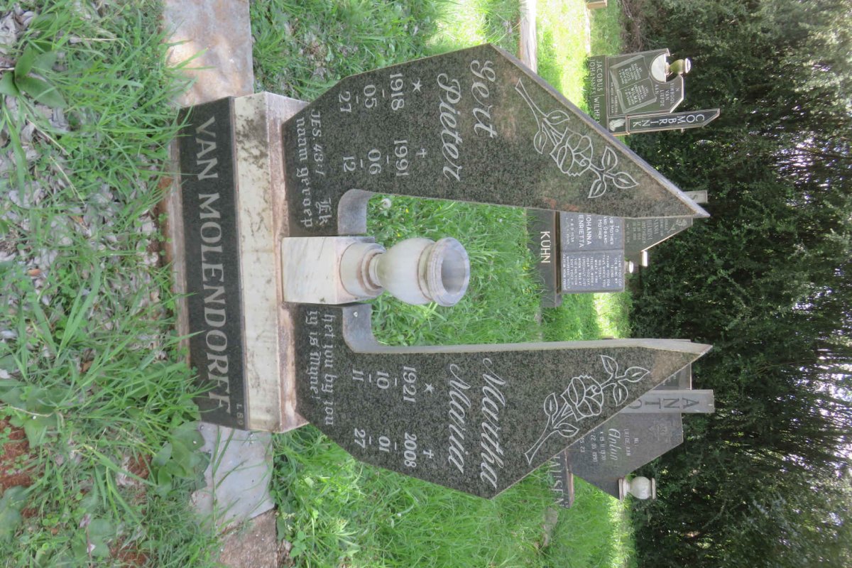 MOLENDORFF Gert Pieter, van 1918-1991 &amp; Martha Maria 1921-2008