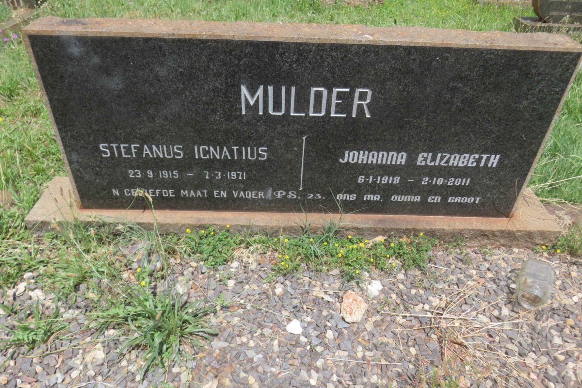 MULDER Stefanus Ignatius 1915-1971 &amp; Johanna Elizabeth 1918-2011