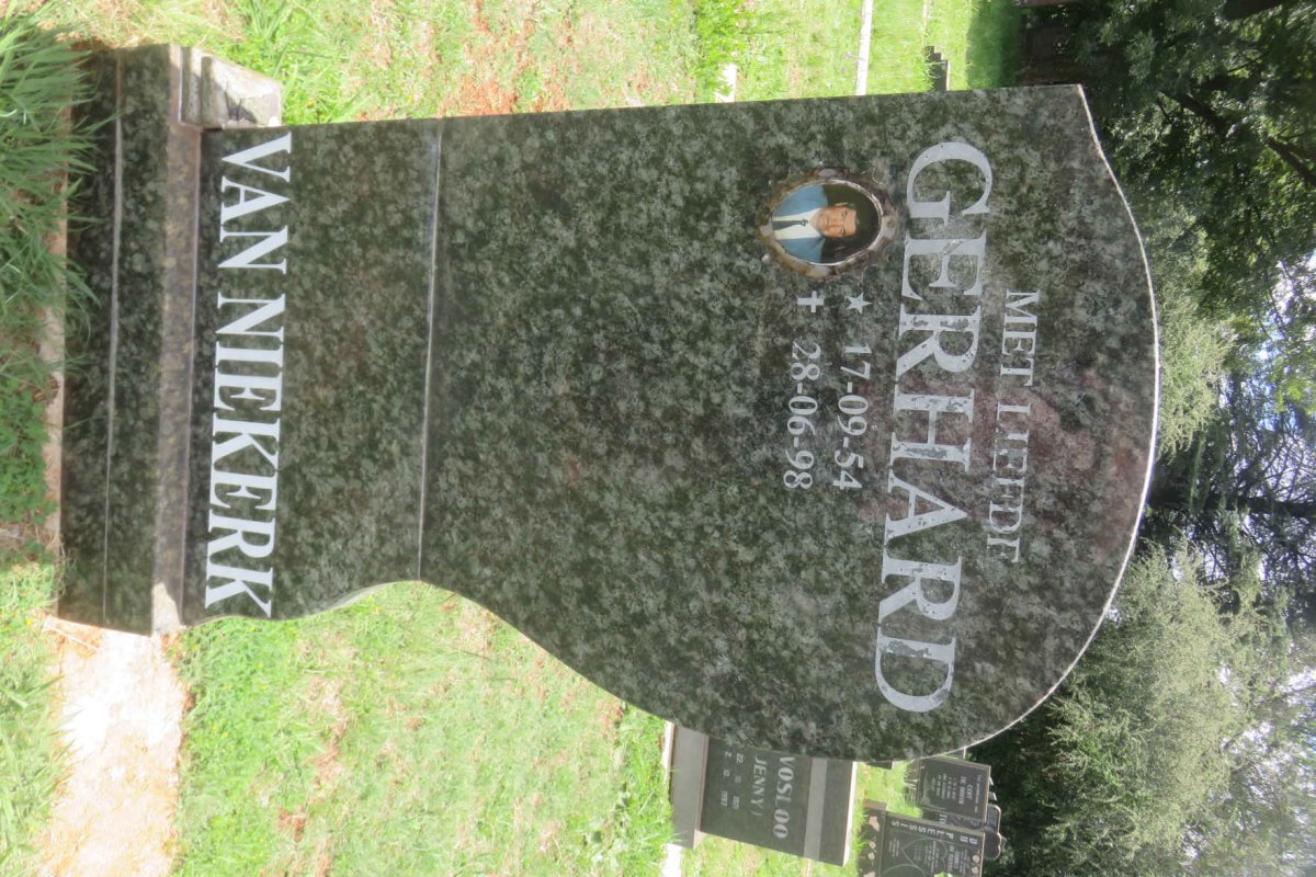 NIEKERK Gerhard, van 1954-1998
