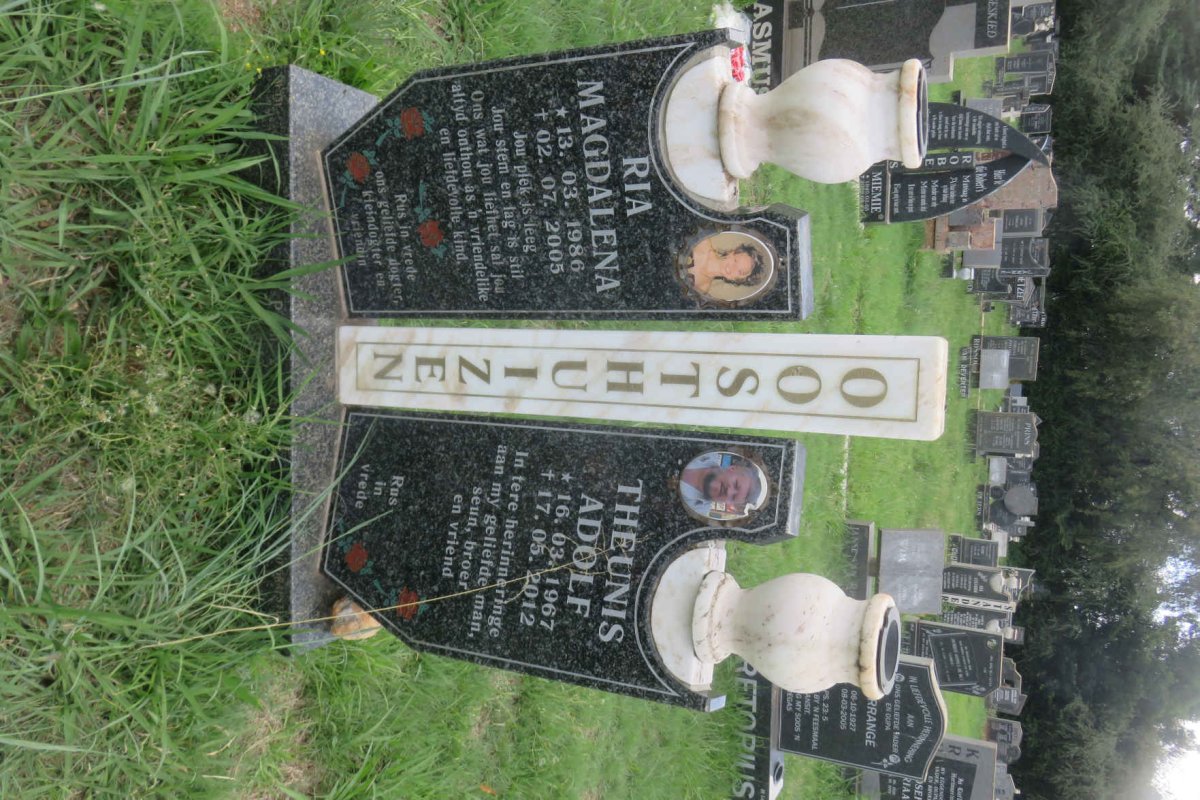OOSTHUIZEN Theunis Adolf 1967-2012 &amp; Ria Magdalena 1986-2005