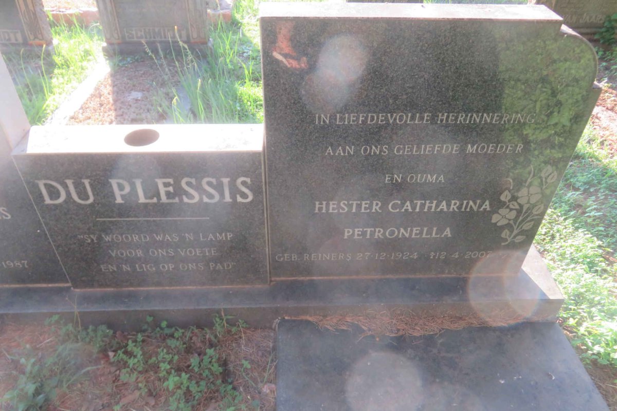 PLESSIS Cornelius Andries Jacobus, du 1916-1987 &amp; Hester Catharina Petronella REINERS 1924-2007