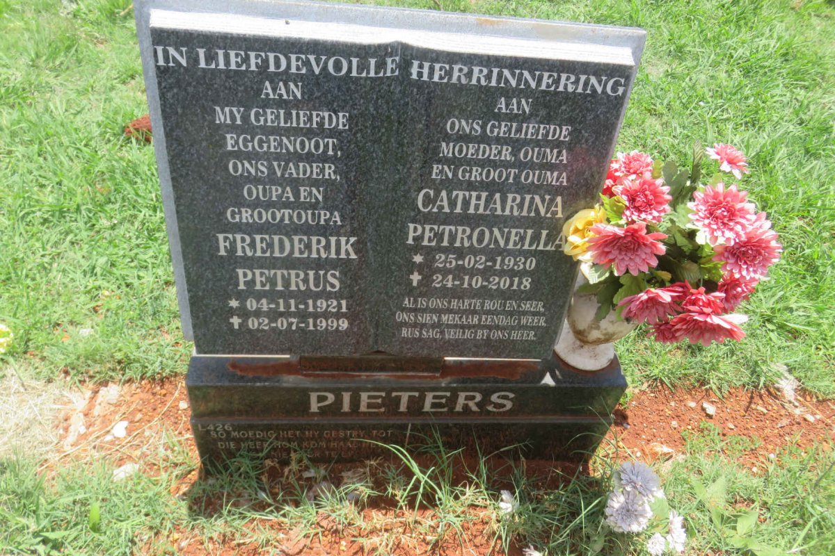 PIETERS Frederik Petrus 1921-1999 &amp; Catharina Petronella 1930-2018