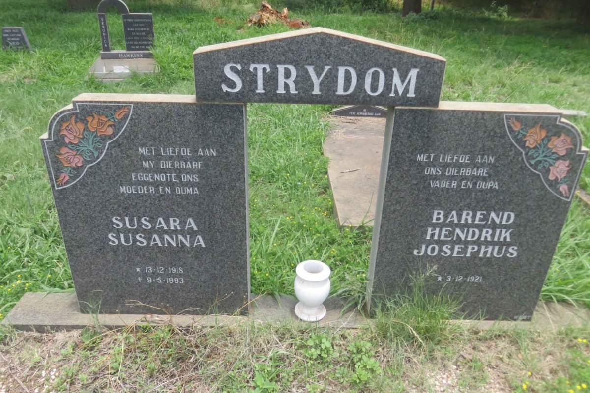 STRYDOM Barend Hendrik Josephus 1921- &amp; Susara Susanna 1918-1993