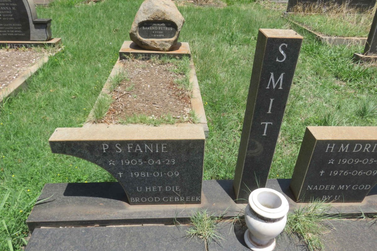 SMIT Fanie P.S. 1905-1981
