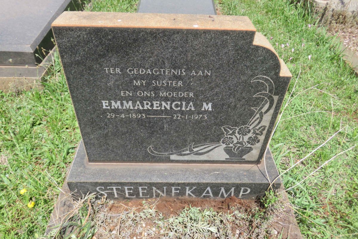STEENEKAMP Emmarencia M. 1893-1973