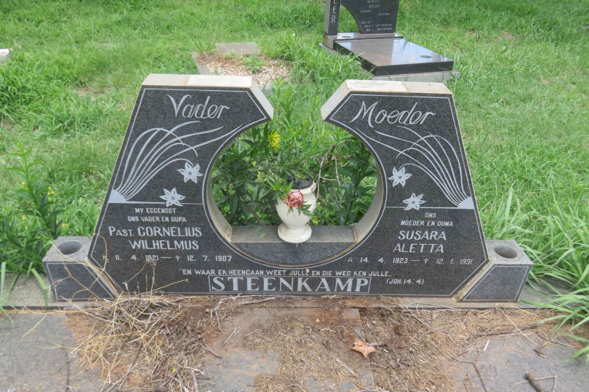 STEENKAMP Cornelius Wilhelmus 1921-1987 &amp; Susara Aletta 1923-1991