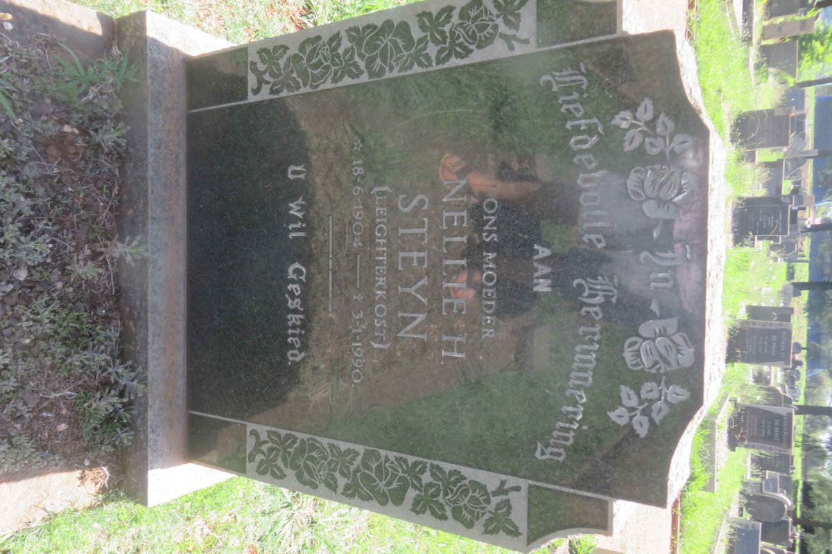 STEYN Nellie H. nee LEIGHTERKOST 1904-1990