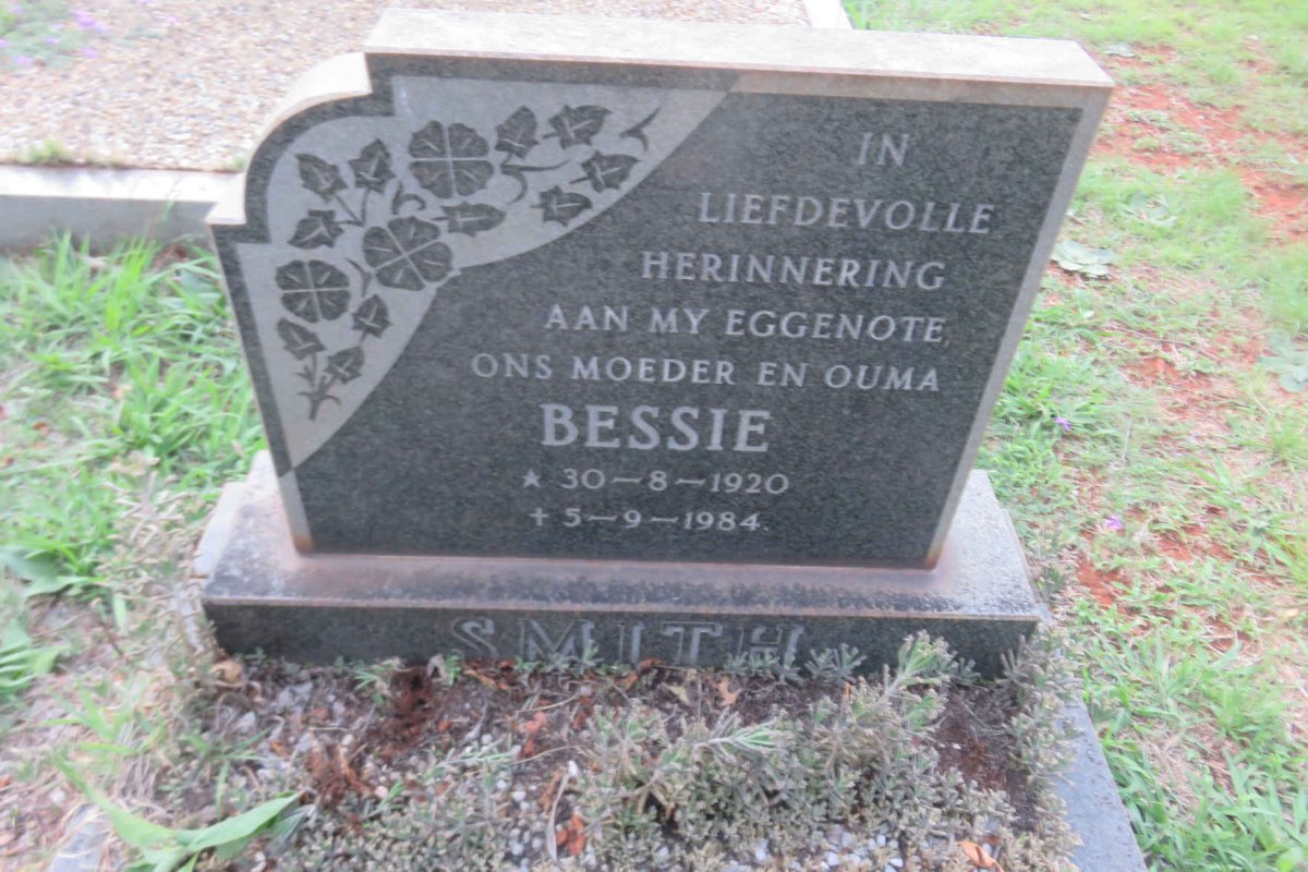 SMITH Bessie 1920-1984