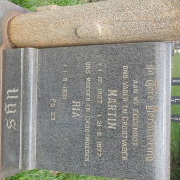 UYS Martin 1927-1977 &amp; Ria 1931-