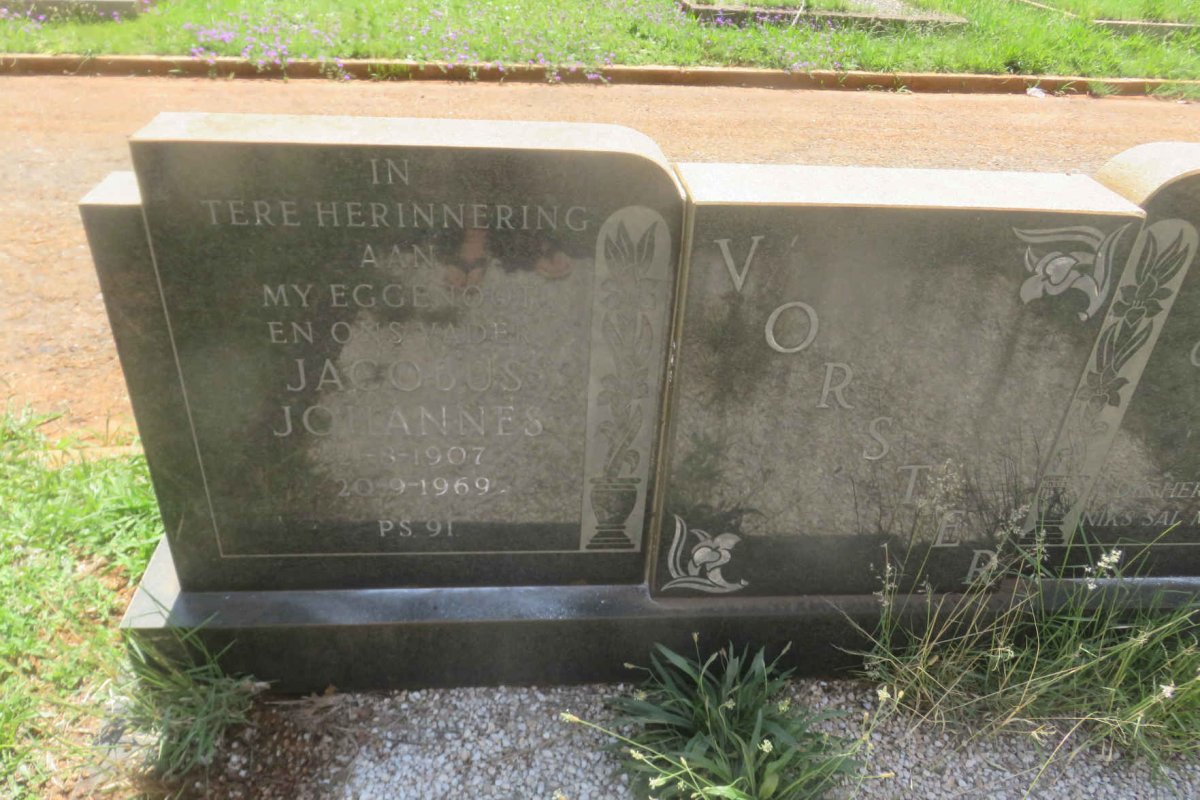 VORSTER Jacobus Johannes 1907-1969 &amp; Christina J. 1913-1999