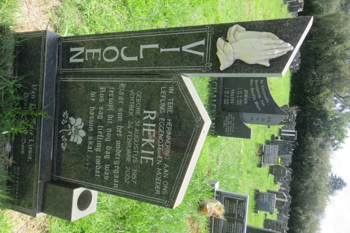 VILJOEN Riekie 1957-2002