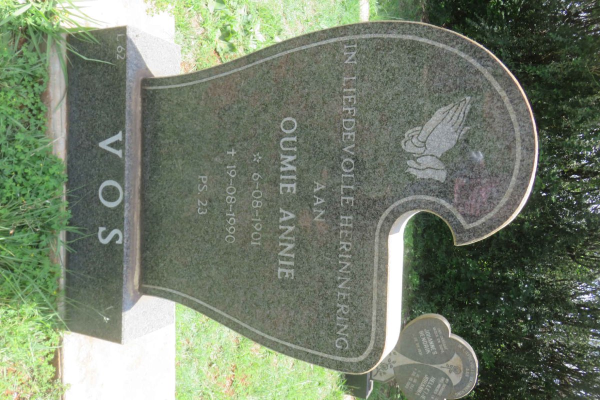 VOS Annie 1901-1990