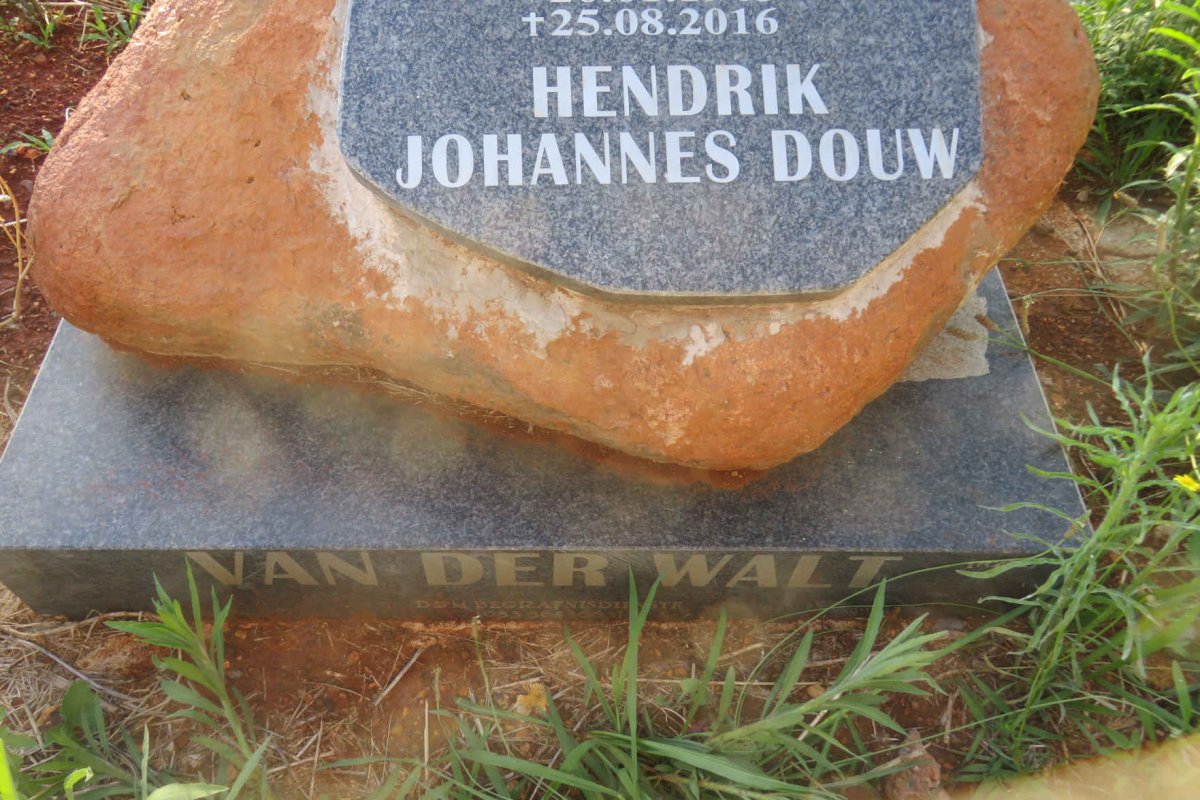 WALT Hendrik Johannes Douw, van der & Louisa Martha 1945-2016 _1