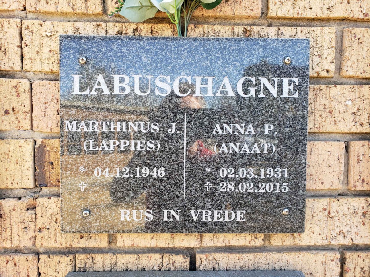LABUSCHAGNE Marthinus J. 1946- &amp; Anna P. 1931-2015