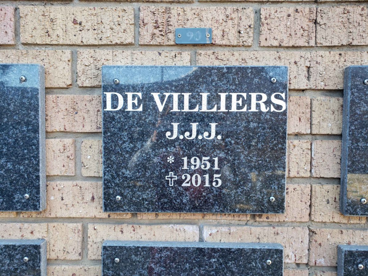 VILLIERS J.J.J., de 1951-2015