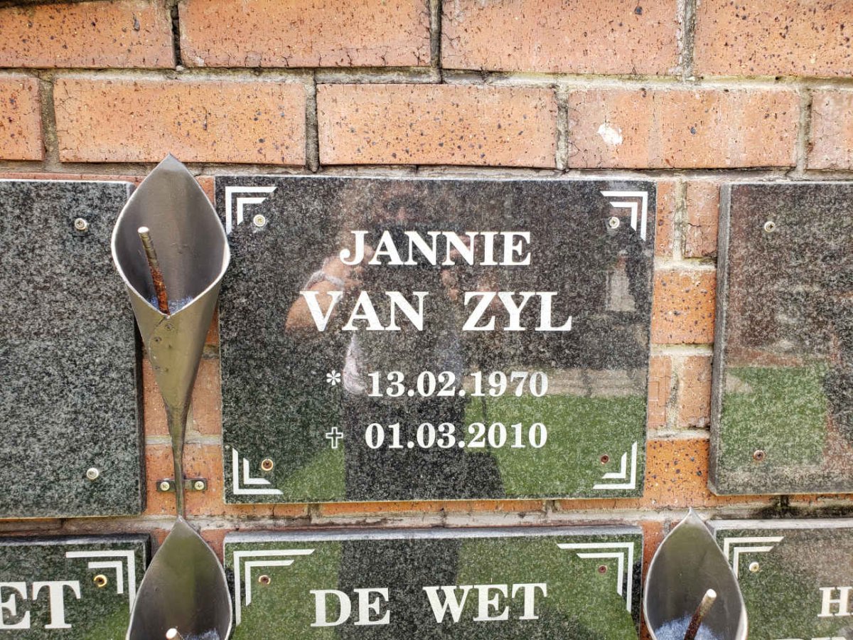 ZYL Jannie, van 1970-2010