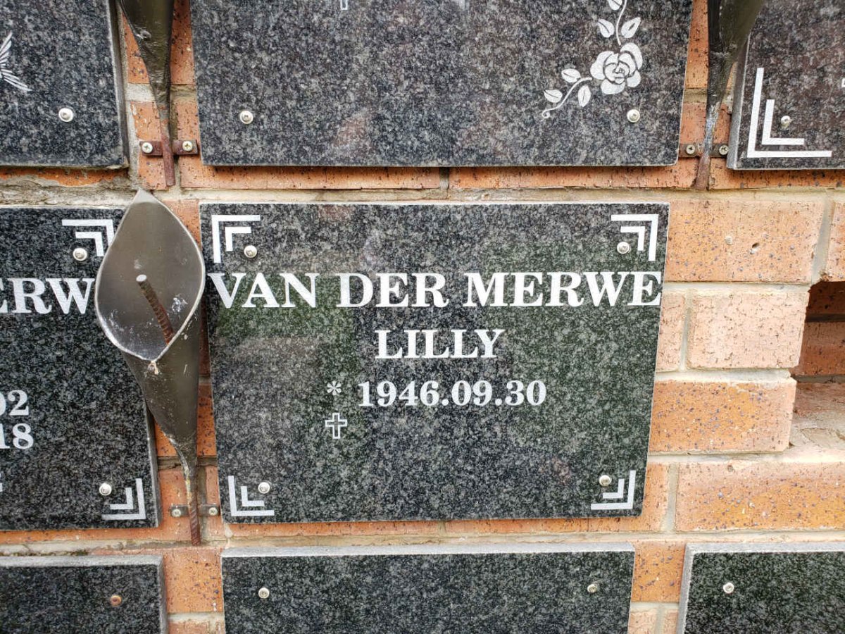 MERWE Lilly, van der 1946-