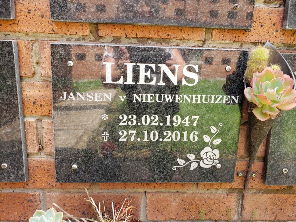 NIEUWENHUIZEN Liens, Jansen v. 1947-2016