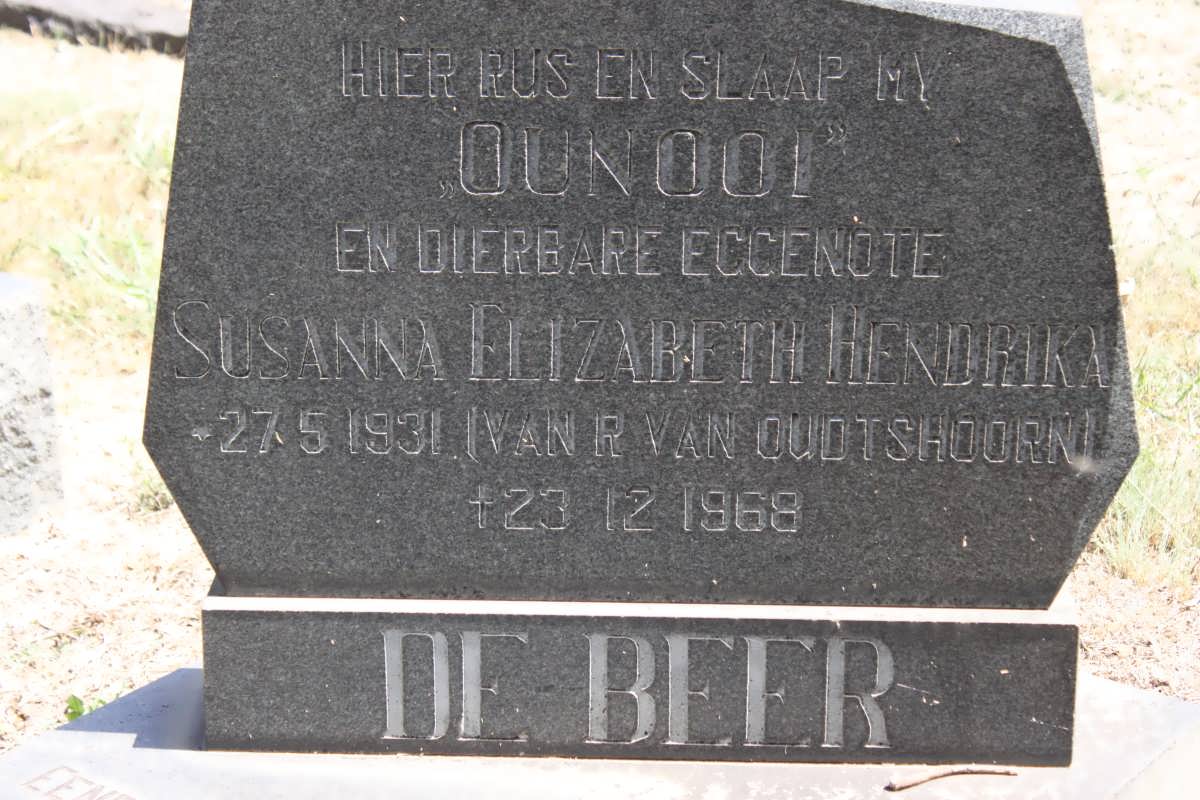 BEER Susanna Elizabeth Hendrika, de geb  VAN R. VAN OUDTSHOORN -1968