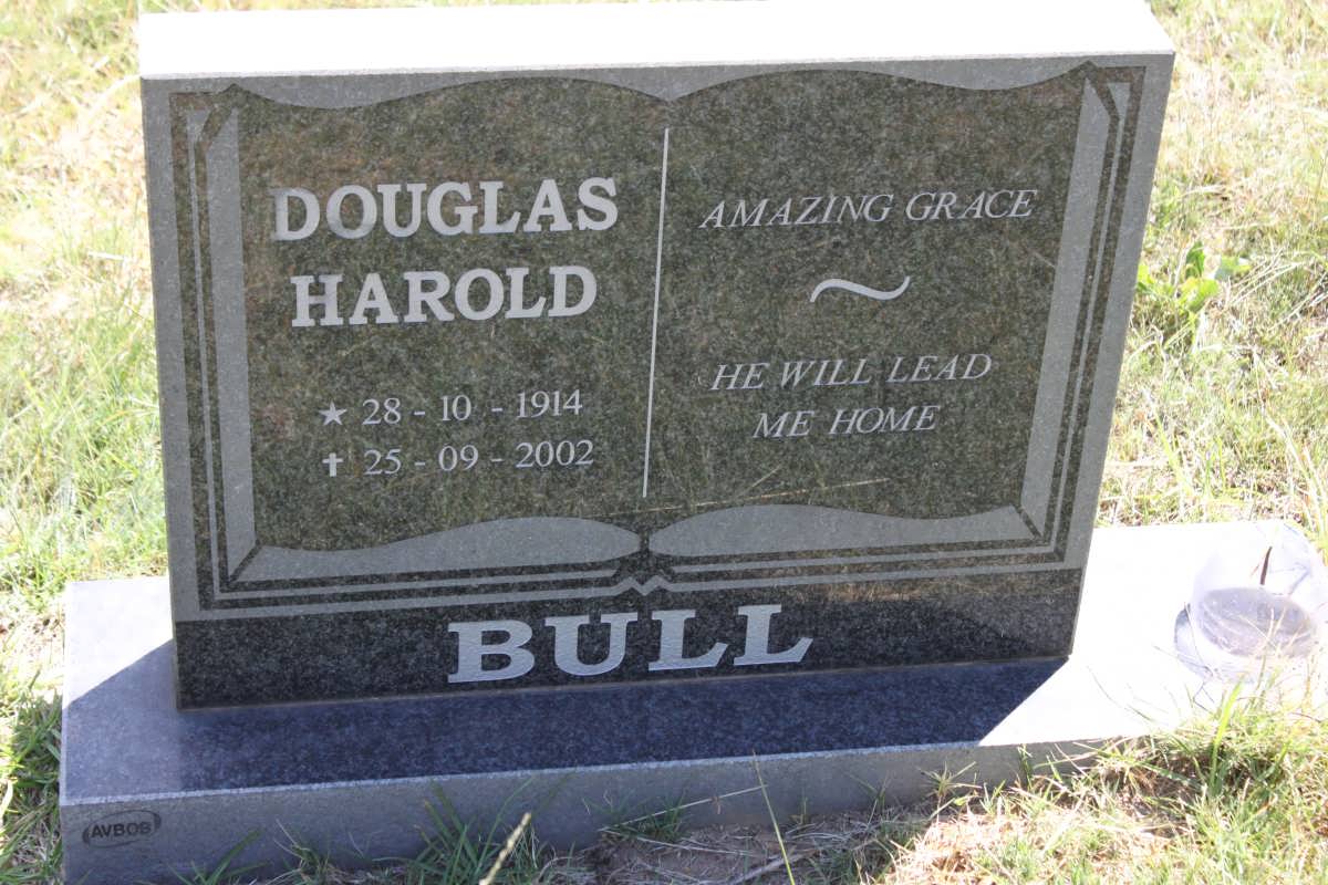 BULL Douglas Harold 1914-2002