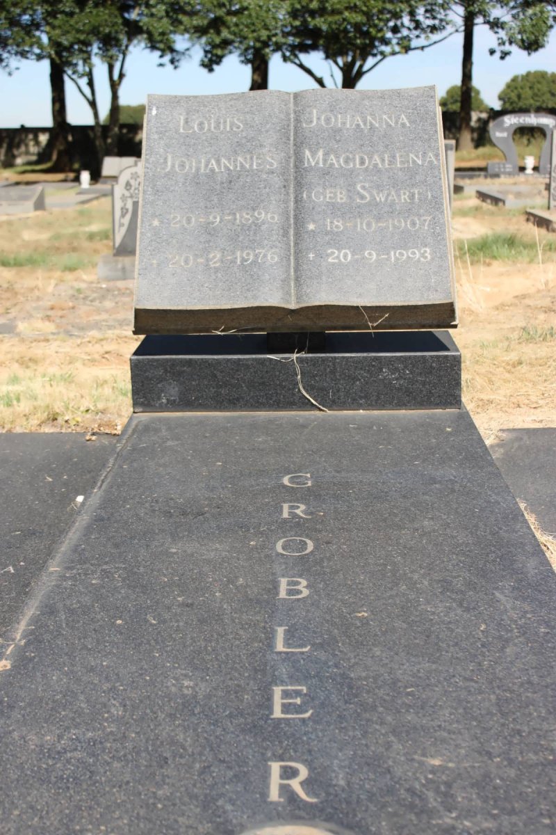 GROBLER Louis Johannes 1896-1976 &amp; Johanna Magdalena SWART 1907-1993