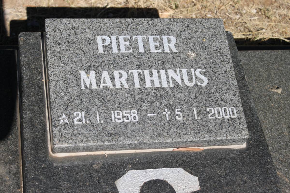 GOUWS Pieter Marthinus 1958-2000