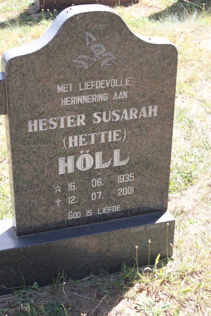 HÖLL Hester Susarah 1935-2001